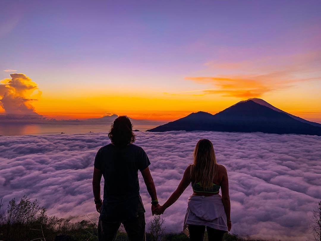 <p>Trekking to Batur</p>
