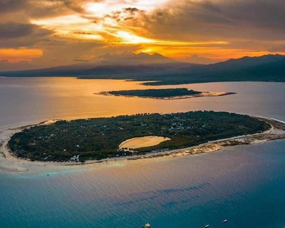 Tour to Gili island